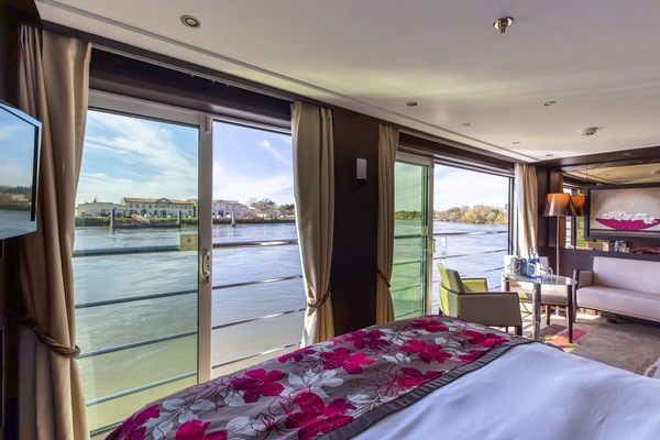 Avalon Waterways Avalon Artistry II Royal Suite 2.jpg